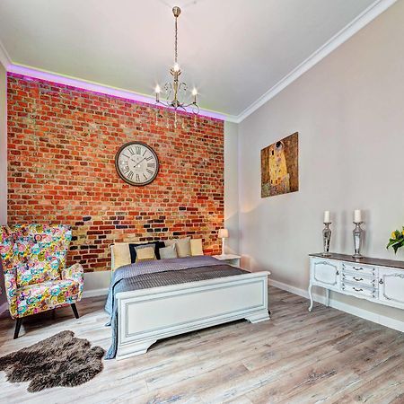 E-Apartamenty Swiety Marcin Poznań Extérieur photo
