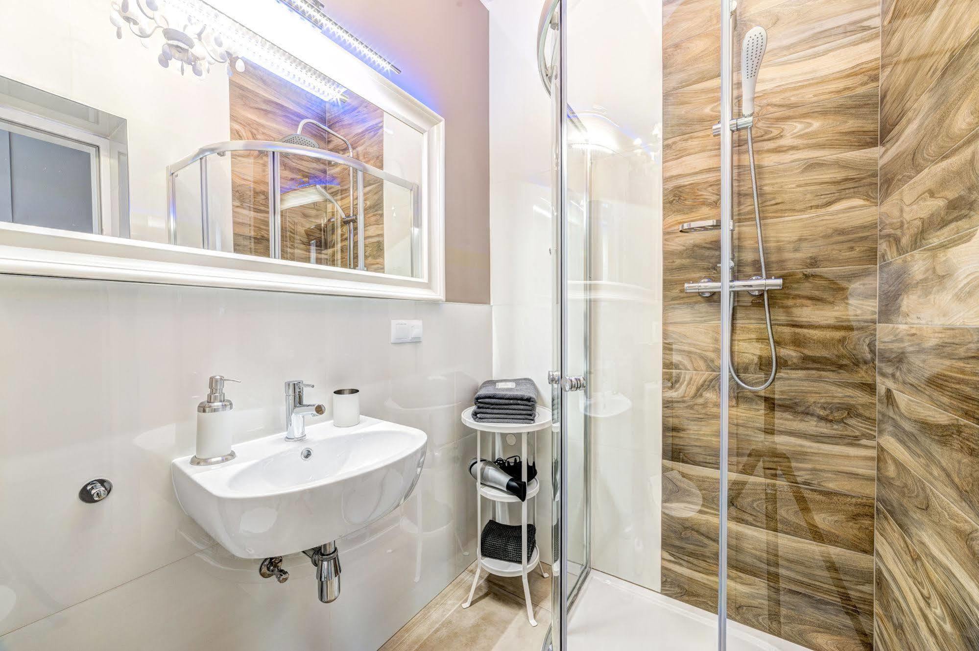 E-Apartamenty Swiety Marcin Poznań Extérieur photo