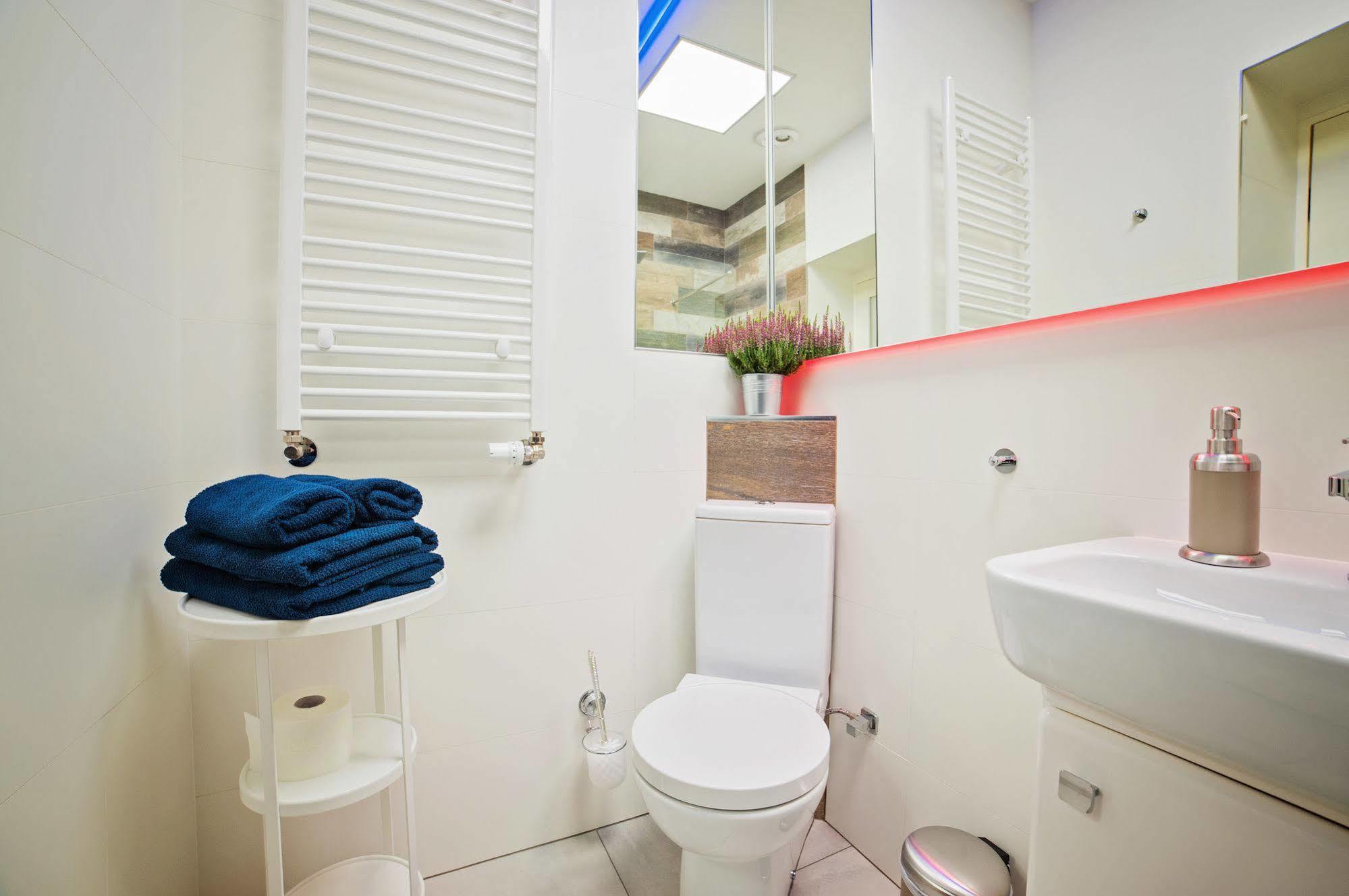 E-Apartamenty Swiety Marcin Poznań Extérieur photo