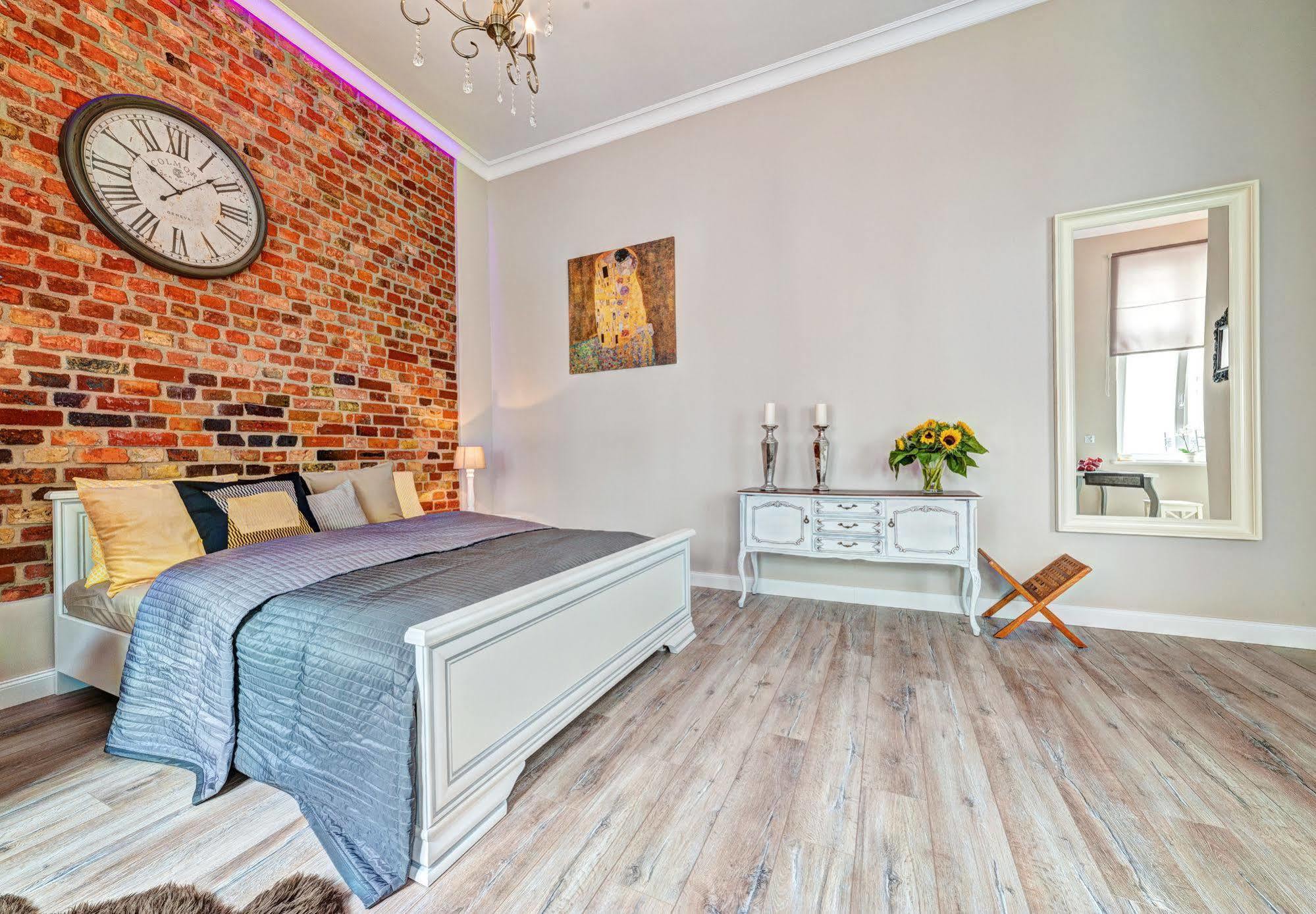 E-Apartamenty Swiety Marcin Poznań Extérieur photo