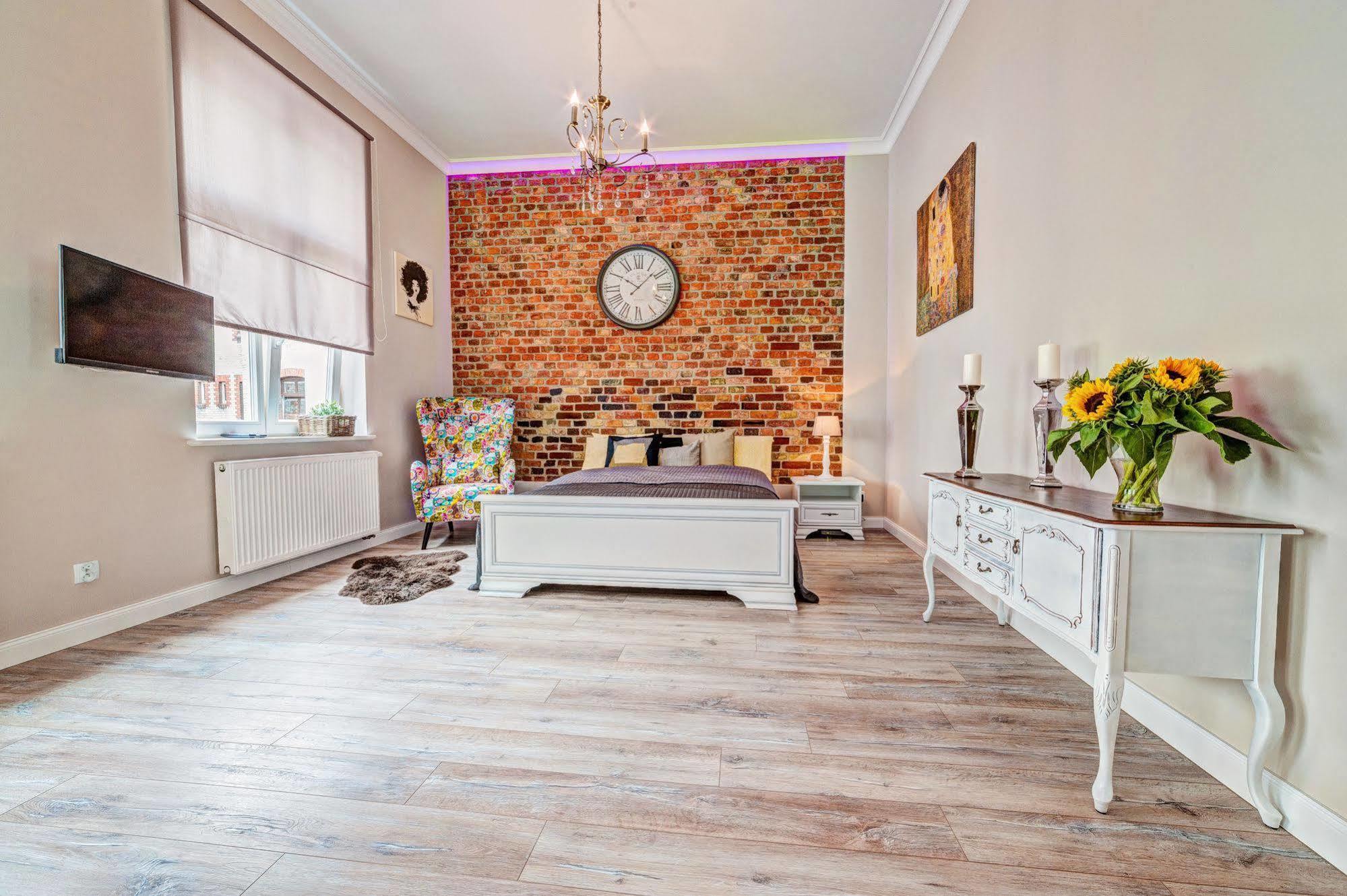 E-Apartamenty Swiety Marcin Poznań Extérieur photo